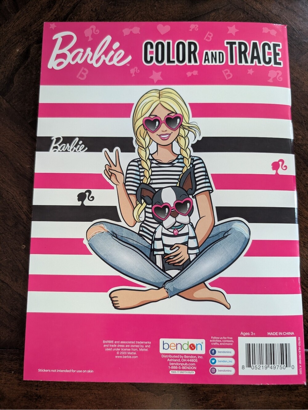 🦩 Barbie Color And Trace Coloring Book w/ Stickers New - Picture 2 of 4